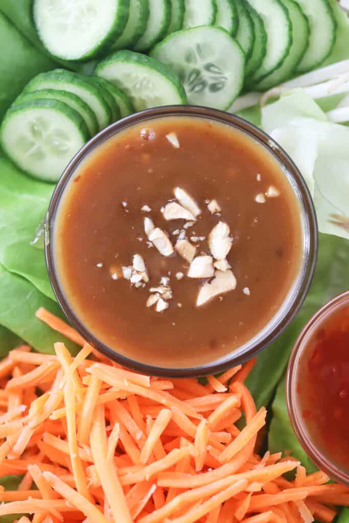 Pad Thai Peanut Sauce Recipe, easy peanut sauce for thai food. 