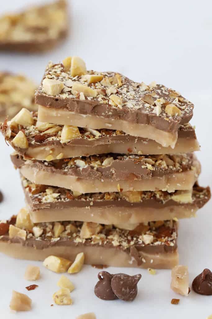 The best buttery toffee recipe, a butter toffee recipe with a layer of chocolate and almonds.