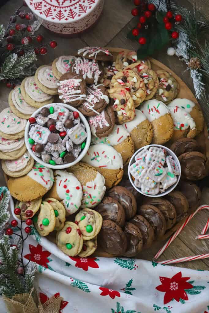 Cookie board to make for the holidays, best christmas cookies on a round cutting board.