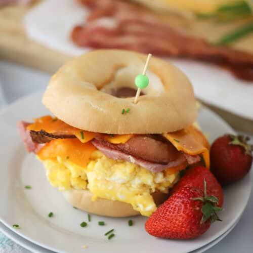 recipe for bagel breakfast sandwich with leftover ham.