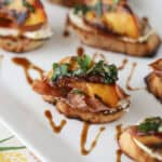 how to make Peach Crostini with sweetened cream cheese