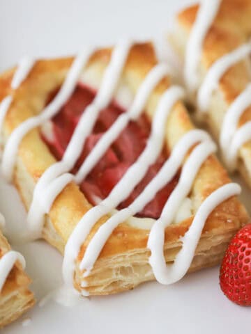 How to make a Strawberry Cream Cheese Danish with puff pastry recipe