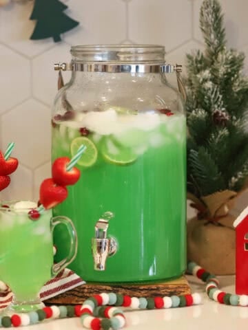 how to make grinch punch, green christmas punch idea