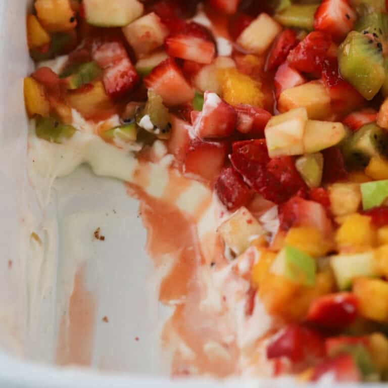 how to make creamy fruit dip with cream cheese and fruit salsa