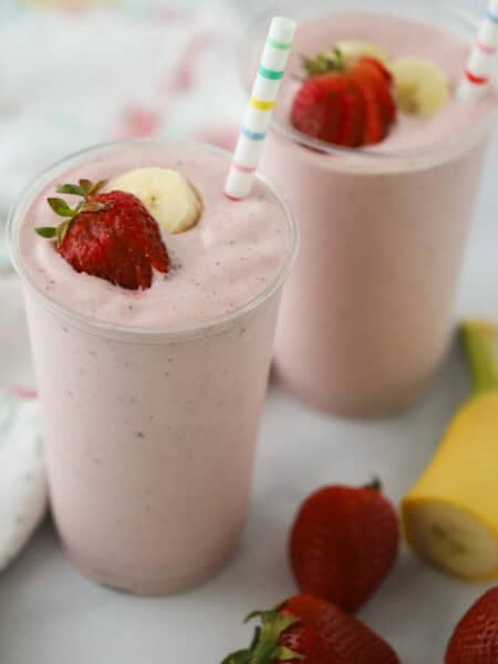 how to make homemade strawberry banana smoothie recipe