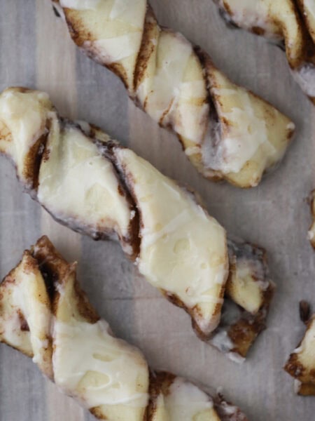 how to make cinnamon twist breadsticks recipe