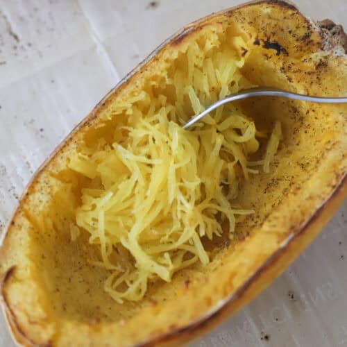 how to make spaghetti squash, baked spaghetti squash on a baking sheeet