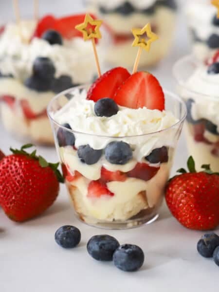 how to make a berry parfait with pudding and shortcake
