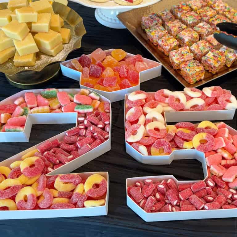 food ideas for graduation parties, easy grad party food.